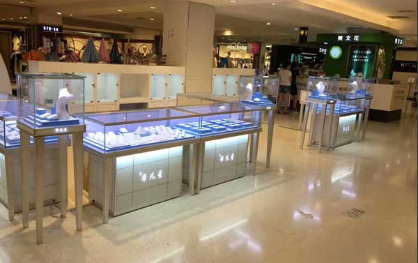 如何衡量珠寶展示柜廠家的品質(zhì)?滿足三個方面要求
